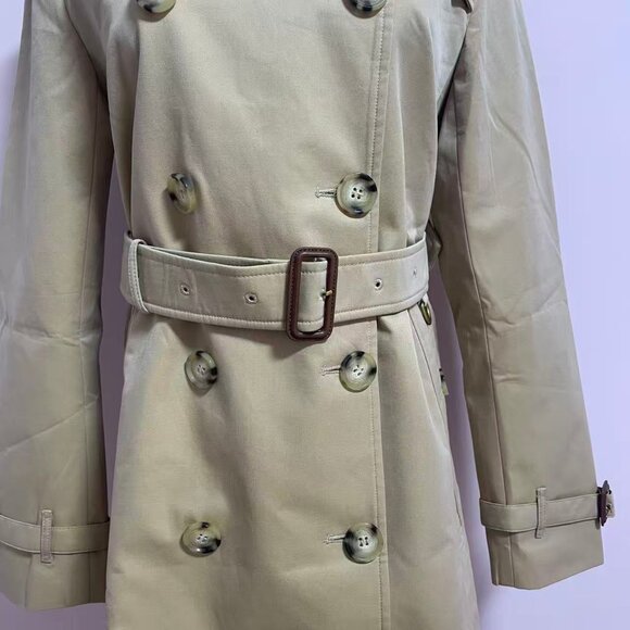 Burberry  Short Chelsea Heritage Trench Coat - Picture 6 of 14